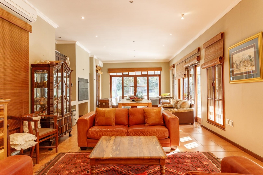 6 Bedroom Property for Sale in Ashton Western Cape